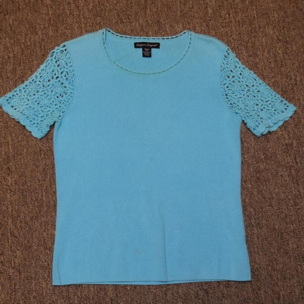 Designers Originals petite small women's knit top aqua blue/turquoise shade